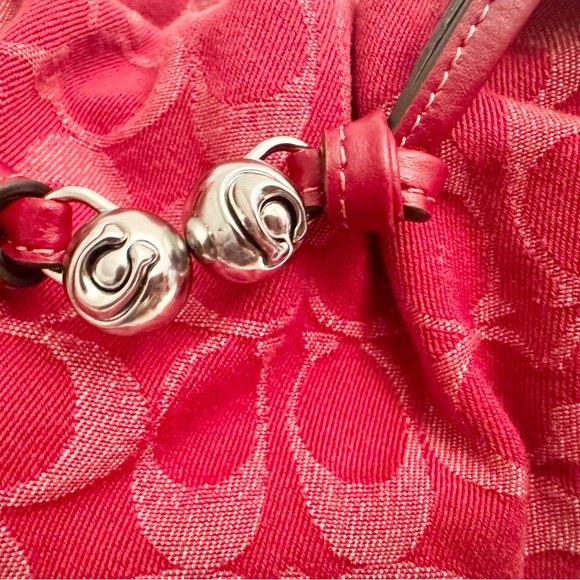 NWT Coach Faye Shoulder Bag In Signature Denim CDB93 denim in Silver/True Red - Picture 11 of 16